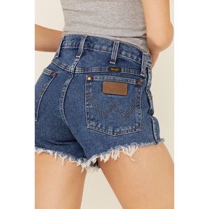 Vintage Wrangler Coastal Cowgirl Cuttoff Jean Shorts